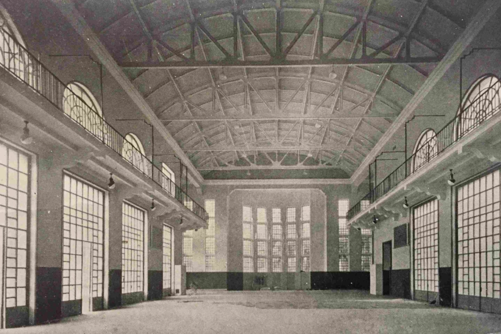 Foto storica interno Palestra