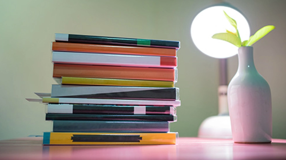 libri-scrivania