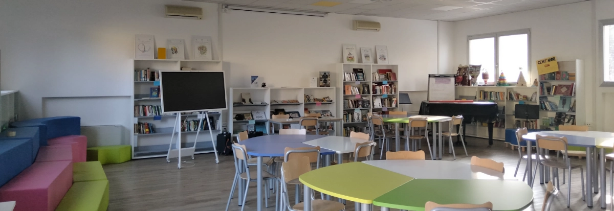 Scuola secondaria "Michelangelo" - biblioteca