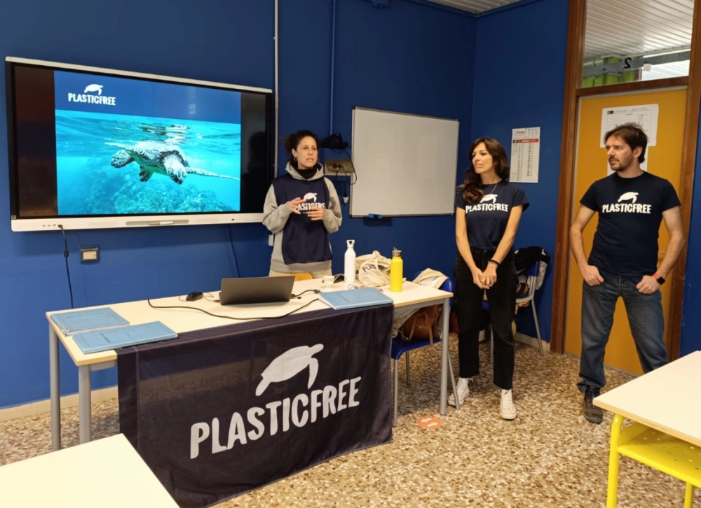 plastic1