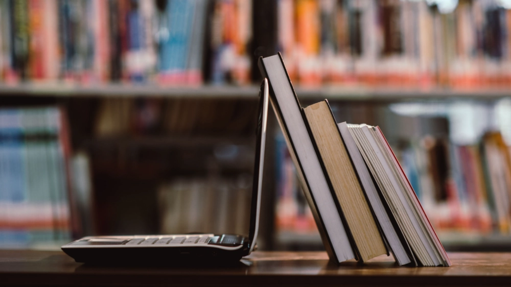 computer-biblioteca